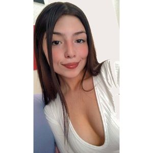 Meet your Posher, Cassandra